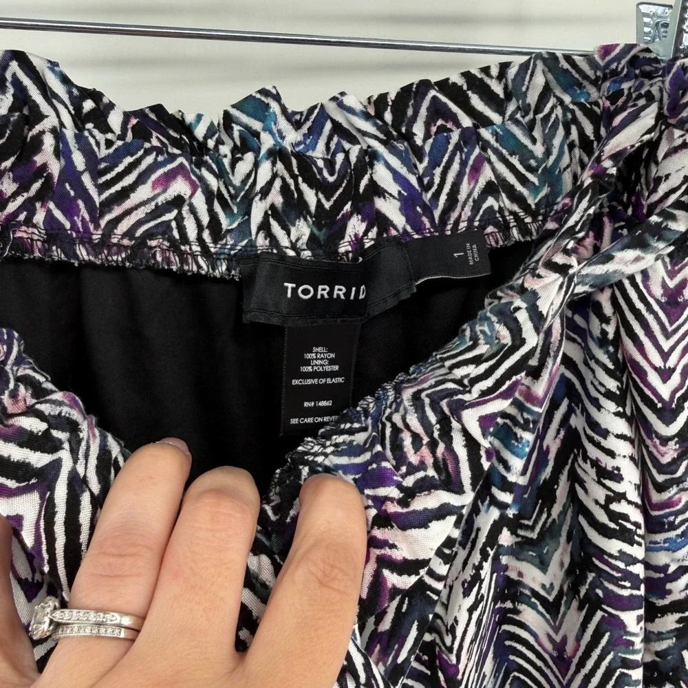 Torrid Purple Chevron Ikat Paperbag Waist Tie Shorts Lined Boho Plus Size 1